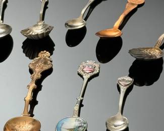 Lot of 25 Vintage Souvenir Travel Spoons  