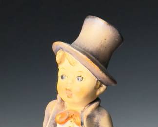 Vintage Hummel Figurine # 131 TMK 3 Street Singer