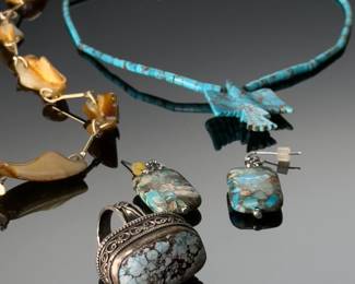 Lot of Native American Jewelry 