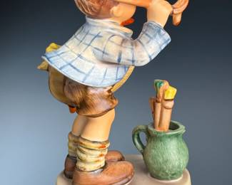 Goebel Hummel Figurine “The Run-a-way” #327, TMK-5