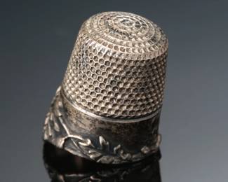 Antique Ketcham & McDougall Chrysanthemum Dropped Rim Sterling Silver Thimble KMD #10
