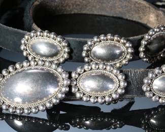 Navajo Richard Little Yellowhorse Rising Sun Sterling Silver Domed/Bead Concho Belt 