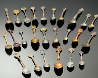 Lot of 25 Vintage Souvenir Travel Spoons  