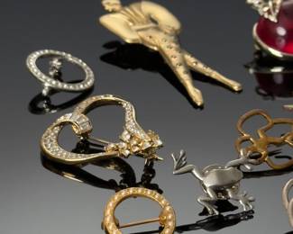 Lot of 13 Vintage Pins Brooches 