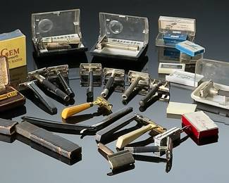 Lot of Vintage Gillette Adjustable Safety Razors & Others 