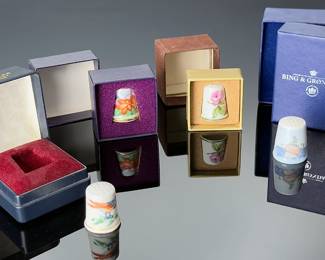 Lot of 3 Haviland Limoges & B&G Porcelain Thimbles in Box
