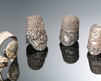 Lot of 4 Sterling Silver Dropped Rim Tom Edwards Thimbles & Singer Guard 
