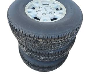 Tires 265/75/15