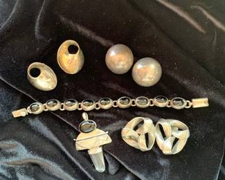 Costume jewelry (some sterling).