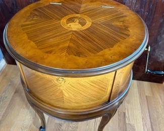 Porter disc player music box (early 20th century), includes 5 discs.