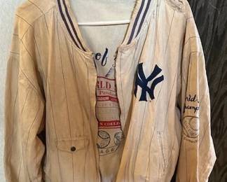 Vintage New York Yankees reversable baseball jacket.