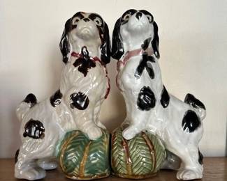 Vintage Fitz & Floyd spaniel mantel bookends.