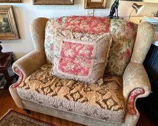 Haverty's floral Tapestry sette.  (we have two plus one ottoman).