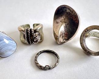 5 Vintage Sterling Silver Rings, Sizes Vary
Lot #: 123