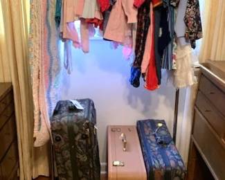 Children's Clothes (mostly girls) Newborn to 3T