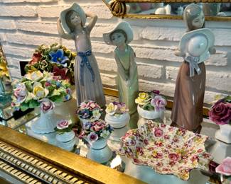 Lladro girls and all the small roses are sold.