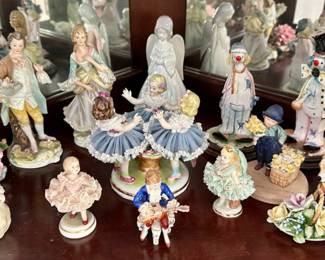 The 3 dancing girls in the center are sold.