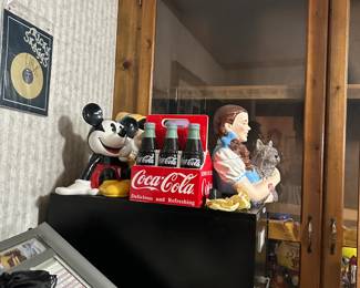 COOKIE JARS