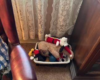  DOG TOYS