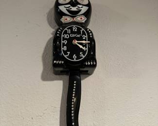 Vintage Cat Clock