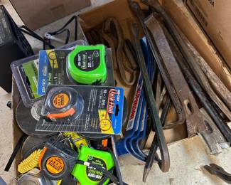 Tape Measures & Crowbars