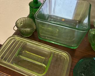Green / Vaseline Glass