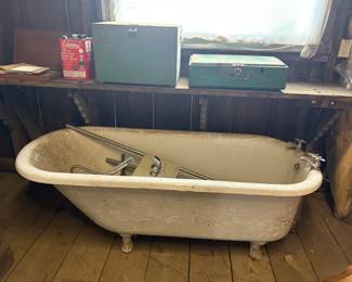 6’ clawfoot tub