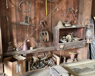 Lamp parts, pulleys 