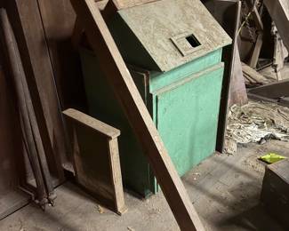 Vintage dehydrator 