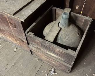 Lithia Springs xl glass water bottle in shipping crate. Rare size!