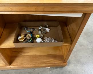 Assorted Metal & Glass Bottle Stoppers