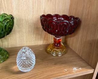 Lead Crystal Egg Paperweight - L.E. Smith Amberina Moon & Stars Scalloped Rim Compote