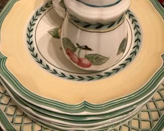 Complete service for 8 plus extra Villeroy & Boch FRENCH GARDEN