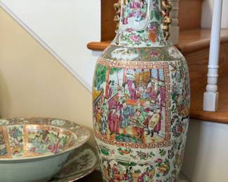 19th century Famille Rose