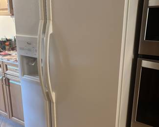 Whirlpool refrigerator 