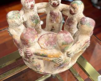 Circle of friends candle holder
