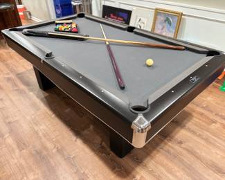 Very nice Brunswick pool table