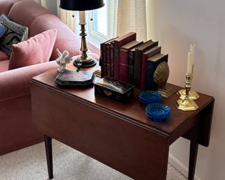 Beautiful drop leaf table