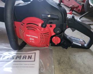 Craftsman s165 16" chain saw. Like new!