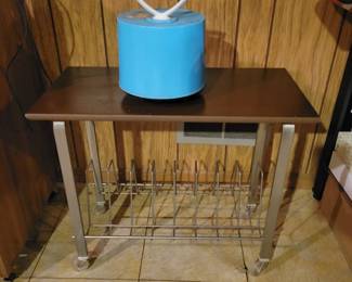 Mid-Century Modern record stand. Very nifty!