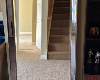 MIRRORED FLOOR MIRROR!