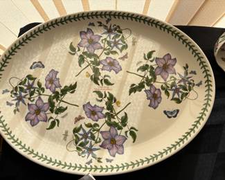 COLLECTION OF PORTMERION CHINA AND SERVING PIECES