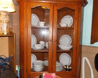 Corner Hutch