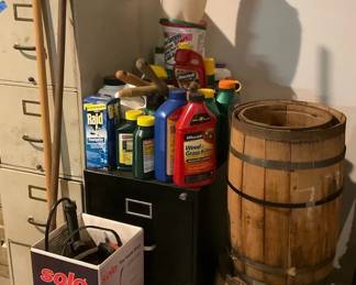 Gardening Outdoor Supply Lot