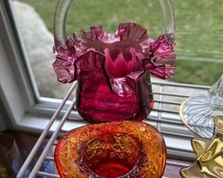 Got a couple of requests for close ups! So, here they are! Wedding basket and top hat! 