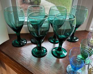 Got a couple of requests for close ups! So, here they are! Nice MCM Green goblets! Gold trim!