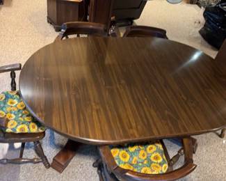 Wood And Laminate Table And 5 Chairs