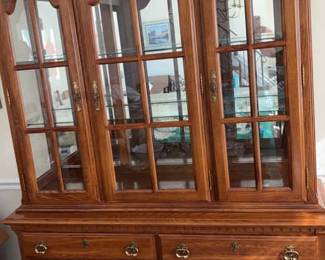 Lazy Boy Oak China Cabinet 
