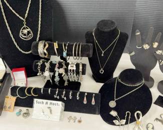 Silver Toned Necklaces, Bracelets, Brooches, Pendants, Rings and Pierced Earrings 