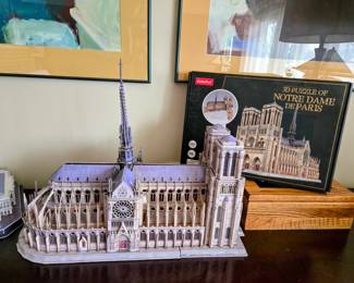 3-D Puzzle Notre Dame